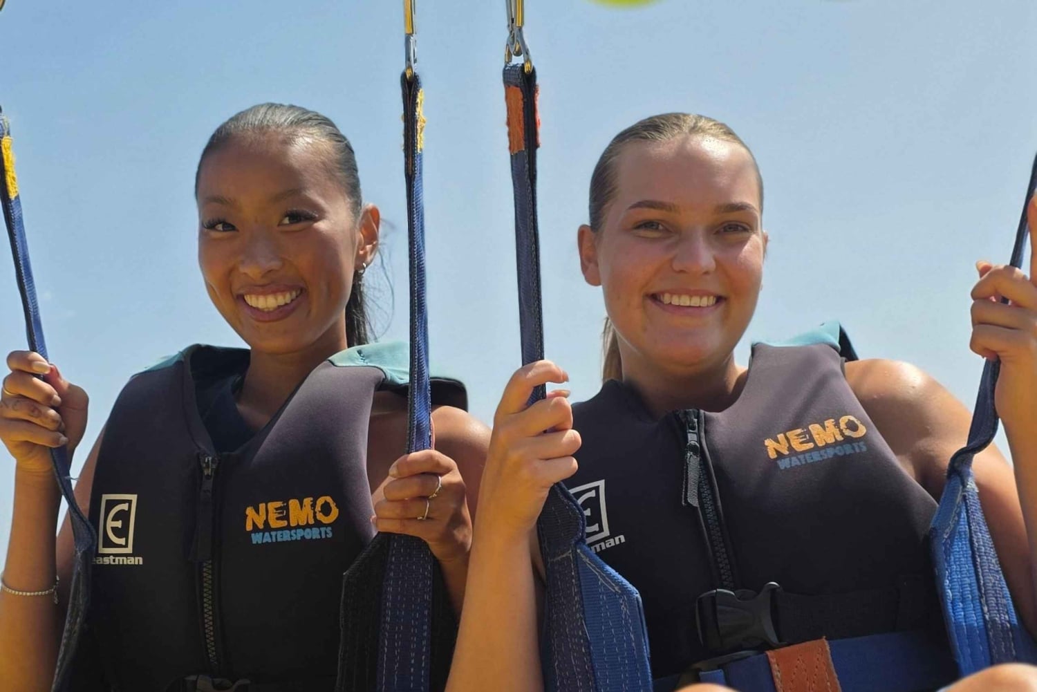 Dubai: Burj Al Arab Parasailing, iskrem, bilder og videoer