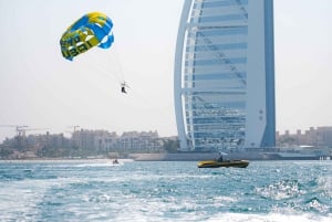 Dubai: Burj Al Arab: Laskuvarjohyppy, jäätelö, kuvia ja videoita.