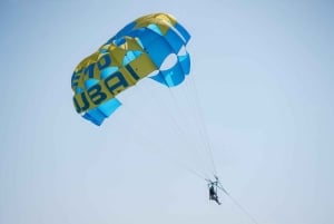 Dubai: Burj Al Arab Parasailing, iskrem, bilder og videoer