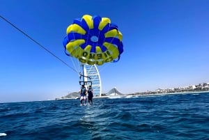 Dubai: Burj Al Arab Parasailing, iskrem, bilder og videoer