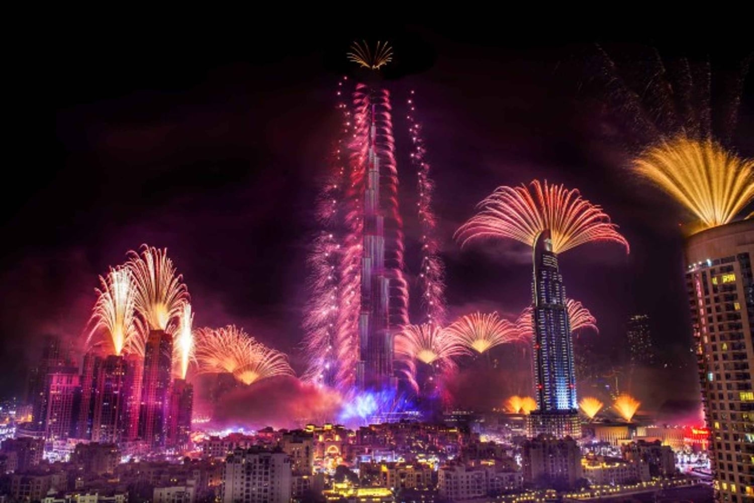 Dubai: Burj Khalifa Sky Views Fireworks & New Year's Dinner