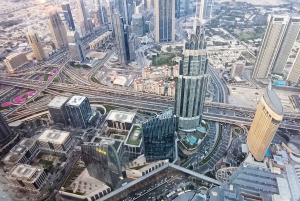Dubai: Burj Khalifa Sunset Engagement mit Porsche Pickup
