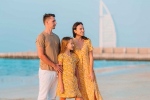 Dubai: Fotografering av par eller familj på Jumeira Beach