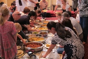 Dubai: Kulturelles Mittagessen im Sheikh Mohammed Center
