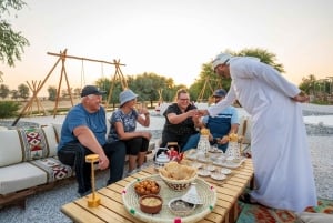 Dubaj: podwieczorek na pustyni w oazie Al Marmoom