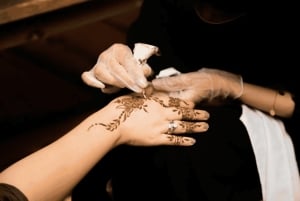 Dubaj: podwieczorek na pustyni w oazie Al Marmoom