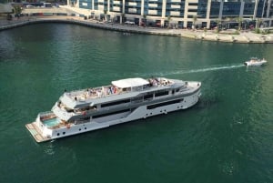 Dubai: Desert Rose NYE Cruise with Dinner and Fireworks