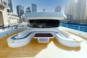 Dubai: Desert Rose NYE Cruise with Dinner and Fireworks