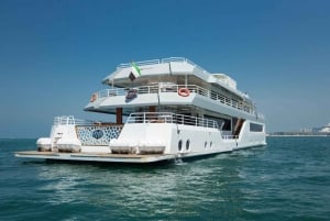 Dubai: Desert Rose NYE Cruise with Dinner and Fireworks