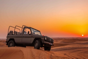 Dubai: Desert Safari on a 1980 Vintage Mercedes