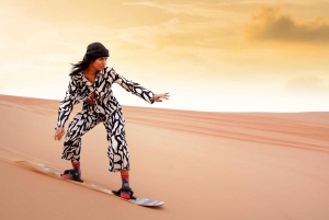 Safari nel deserto di Dubai - Cena BBQ premium, giro in cammello e spettacoli