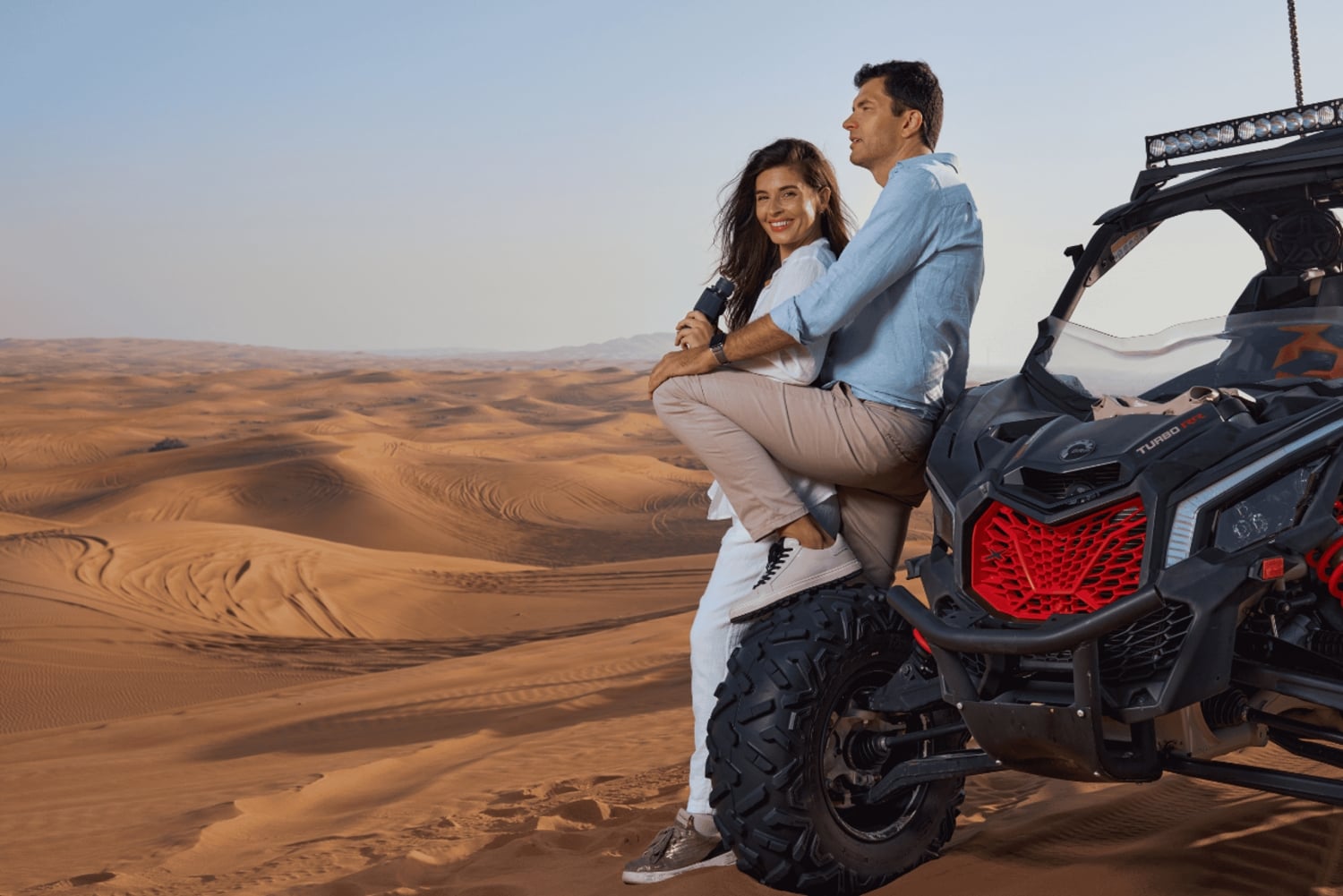 Dubai: woestijnsafari, quadrijden en premium kampeerervaring