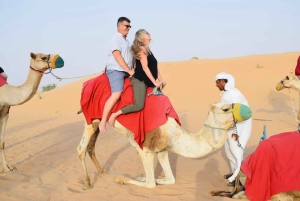 Pustynne safari w Dubaju, jazda quadem, przejażdżka na wielbłądzie i sandboarding