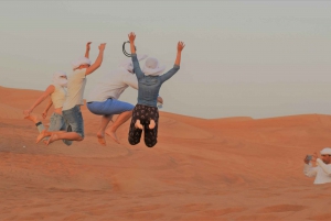 Dubai: Red Dune Safari, Camel Riding, Sandboarding & BBQ