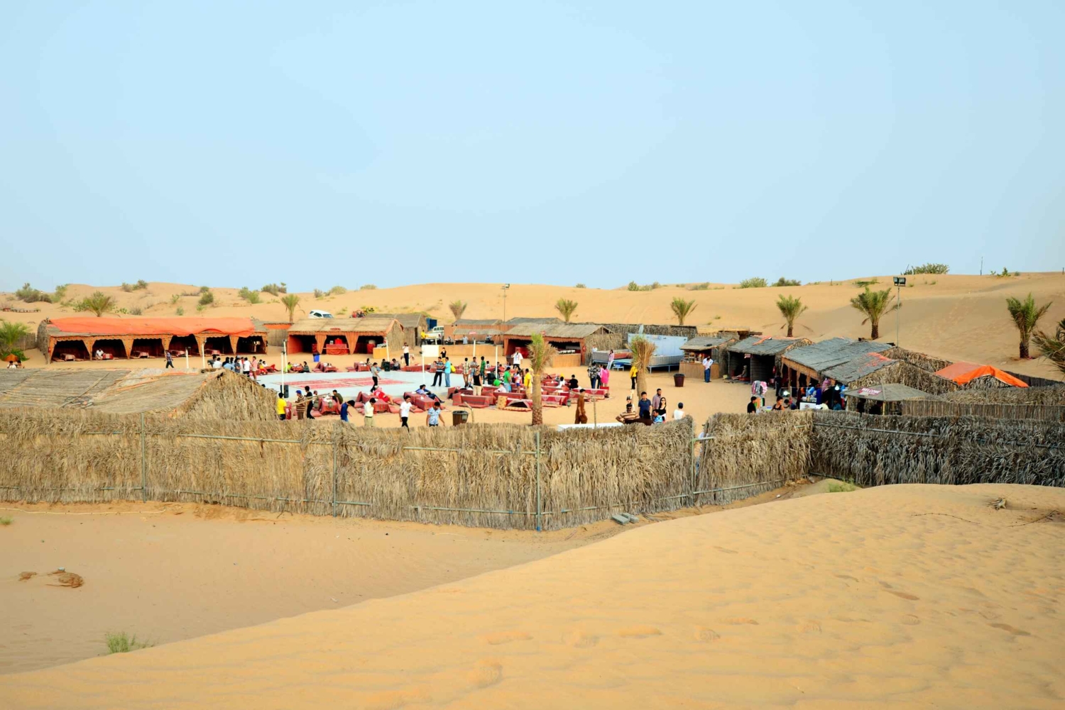 Dubai: Wüstensafari mit BBQ-Abendessen in einem Beduinencamp