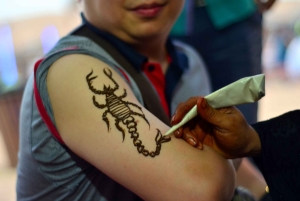 Dubai: Wüstensafari mit BBQ-Abendessen in einem Beduinencamp