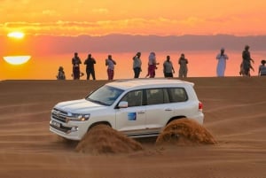 Dubai: Desert Safari with BBQ Dinner & Quad Biking Options