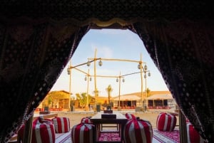 Dubai: Aavikkosafari leirillä, illallisella ja valinnaisella yöpymisellä.
