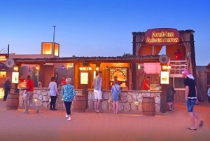 Dubai: Woestijnsafari met diner, kamelenrit en sandboarden