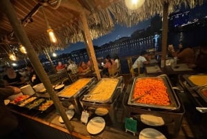 Crociera in dhow sul Dubai Creek, spettacoli alla Marina, buffet e bevande