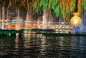 Crociera in dhow sul Dubai Creek, spettacoli alla Marina, buffet e bevande