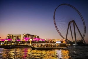 Dubai: Crucero en dhow con espectáculo Tanoura y cena bufé