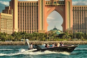 Dubai Marina: 1-Hour Luxury Sightseeing Speedboat Tour