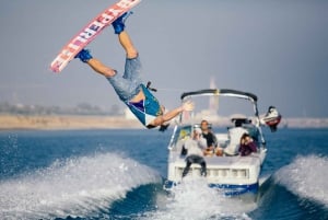Dubai: Dubai Marina Wakesurfing or Wakeboarding Experience