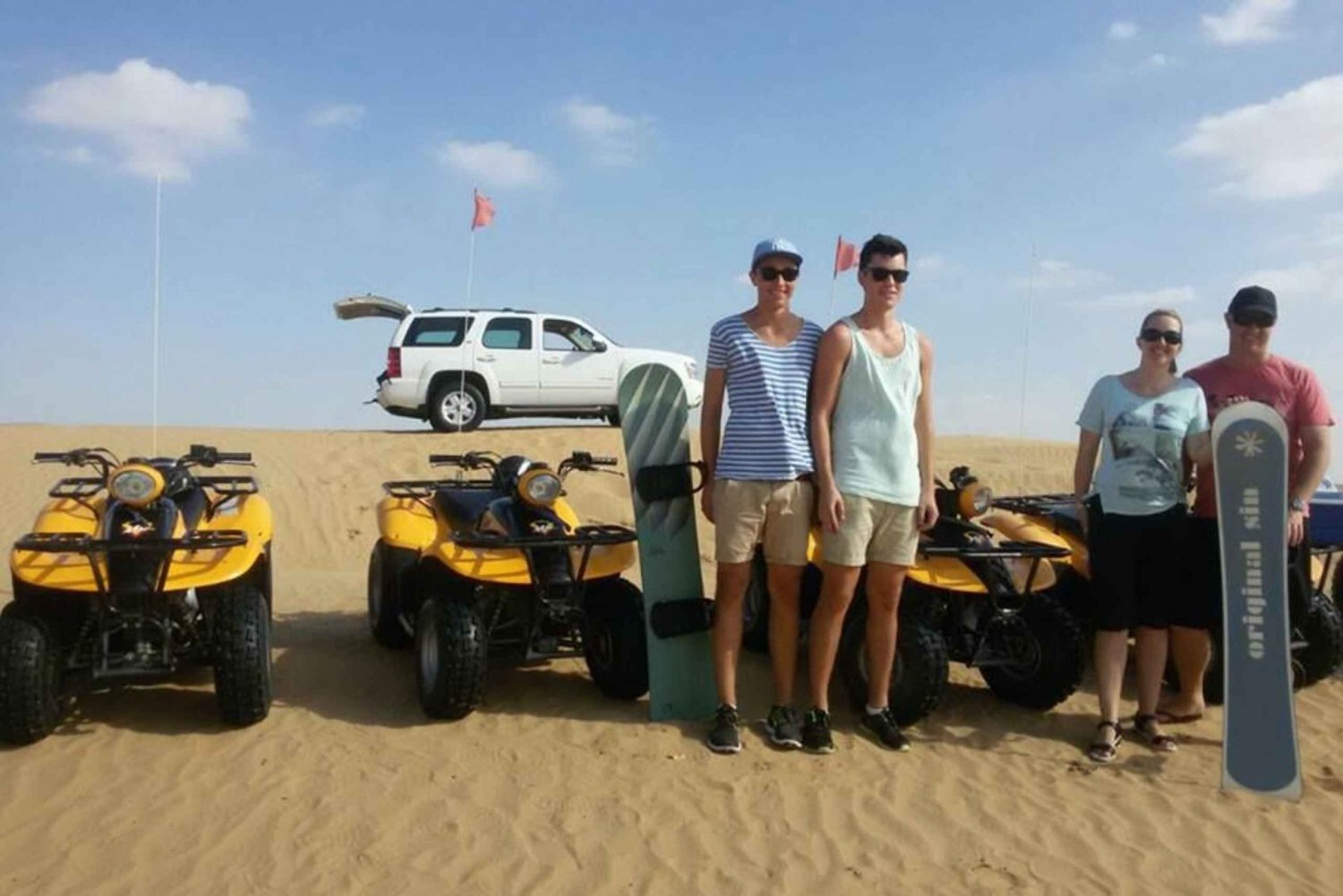 Dubai: Quad-tur, kameler og sandboarding