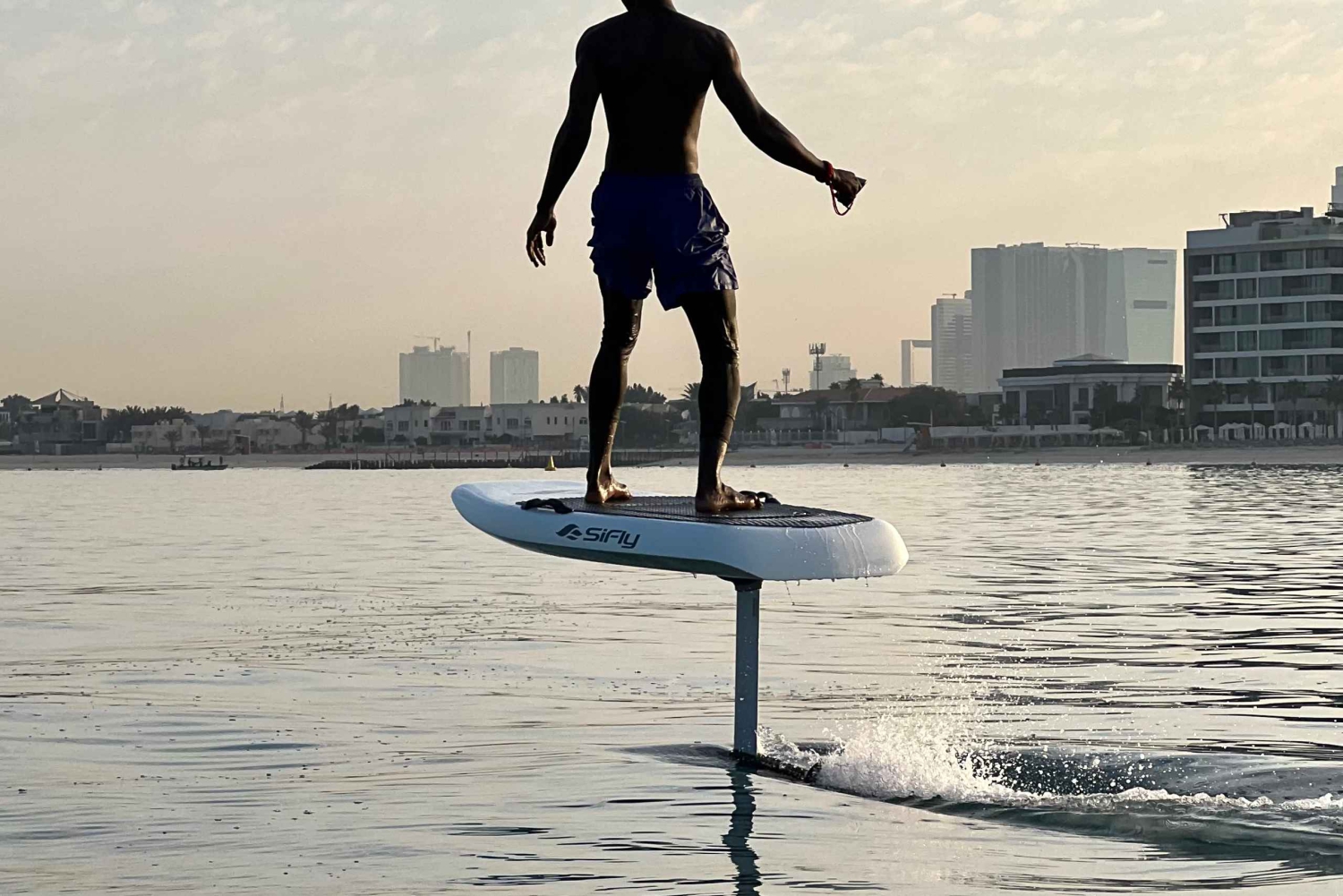 Dubai: Hydrofoil elétrico ou eFoil Surfboard Experience