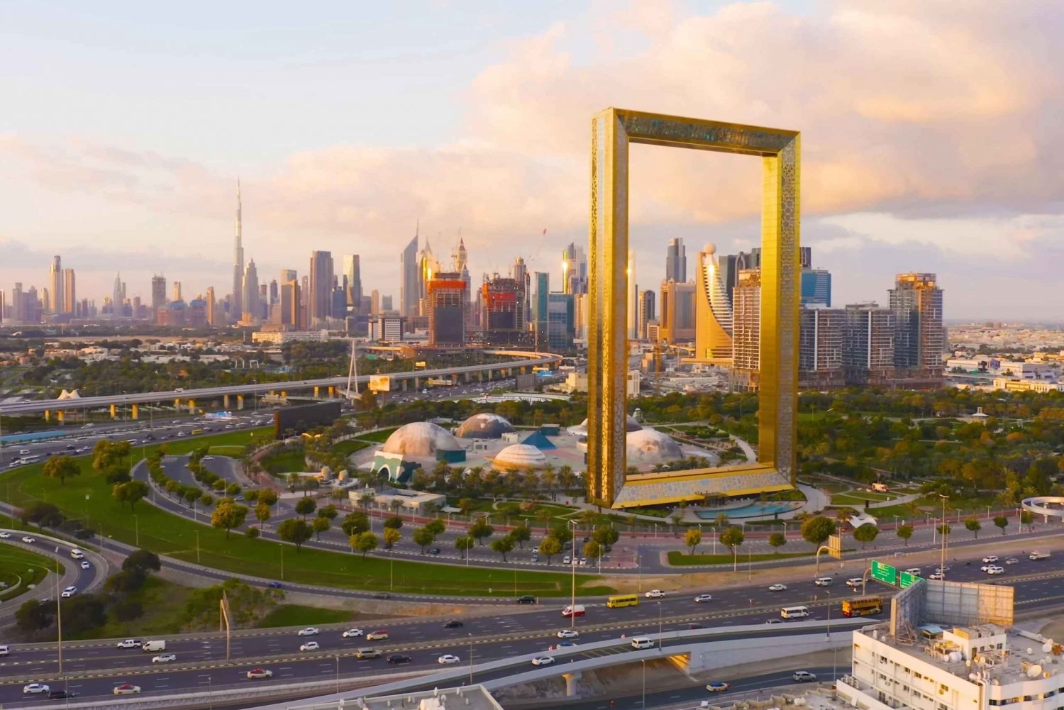 Dubai: Inträdesbiljett till Dubai Frame med tillgång till däck