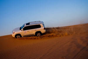Dubai: Evening Desert Safari with Camel Ride & Sandboarding