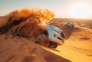 Dubai: Kveldssafari i Red Dunes-ørkenen med middagsbuffé
