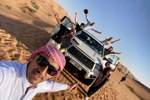 Dubai: Evening Tour with Quad Biking, Camel Ride, and BBQ