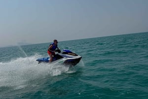 Dubai: Erlebe Jetski zum Burj Al Arab + Fotos & Videos