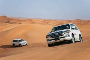 Dubai: Safari extremo por el desierto, paseo en camello, espectáculo y cena barbacoa