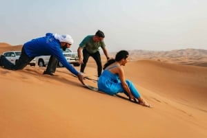 Dubai: Extreme woestijnsafari, kamelenrit, show & BBQ-diner