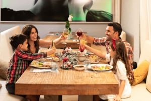 Dubai: Weihnachtszeit im RIVA – Schlittenglocken & Meeresbrise