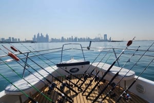 Dubai: Fishing trip private (deep sea) 4 hours & BBQ
