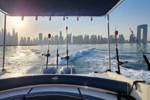 Dubai: Private Deep Sea Fishing Trip with BBQ