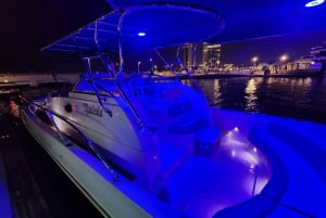 Dubai: Private Deep Sea Fishing Trip with BBQ