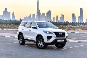 Dubai: Día completo de alquiler de coche privado con chófer