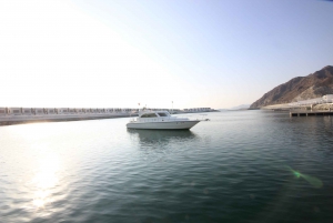 Dubai: Full-Day Snorkeling Trip in Fujairah with BBQ Lunch