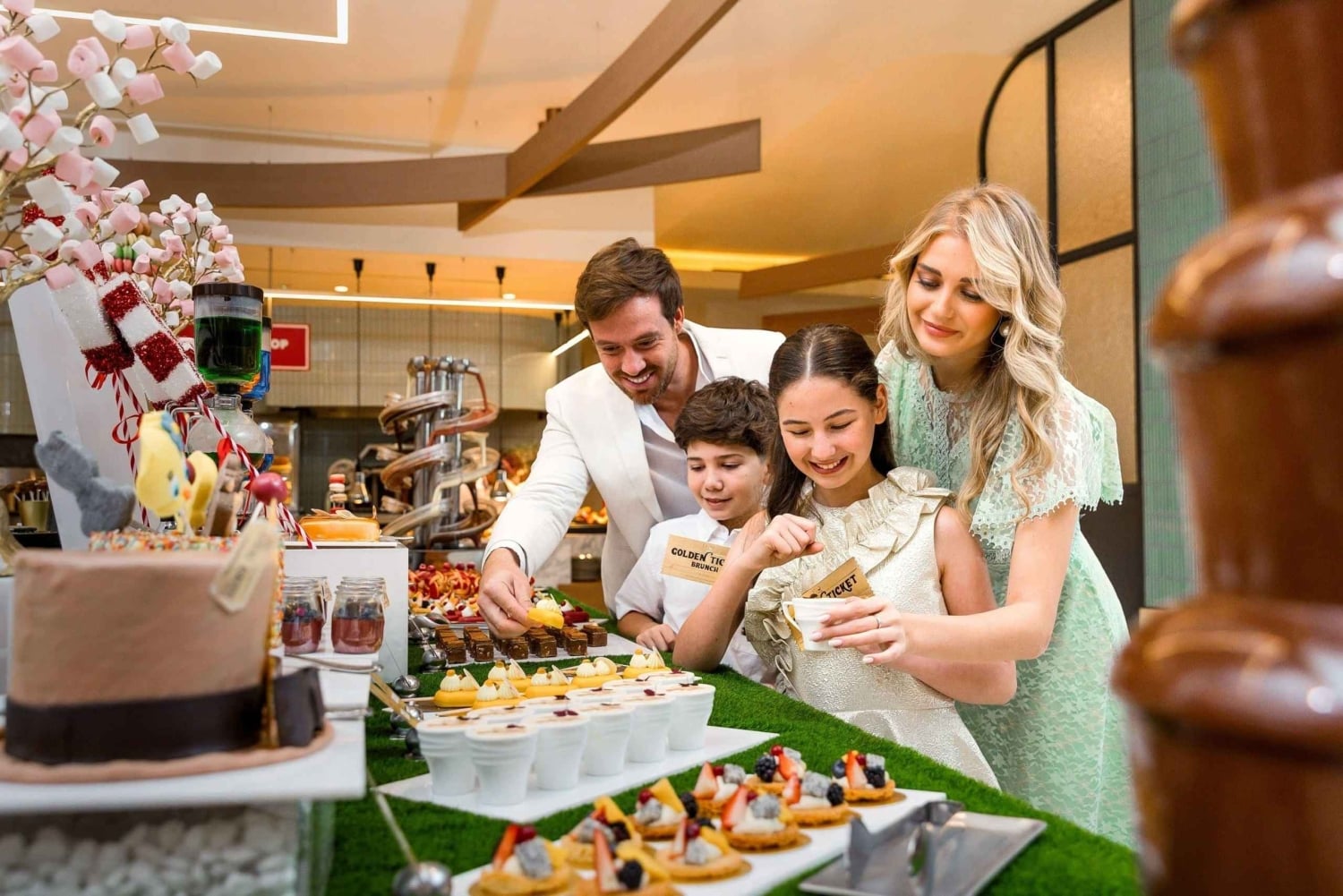 Dubai: brunch con biglietto d'oro al Fairmont The Palm