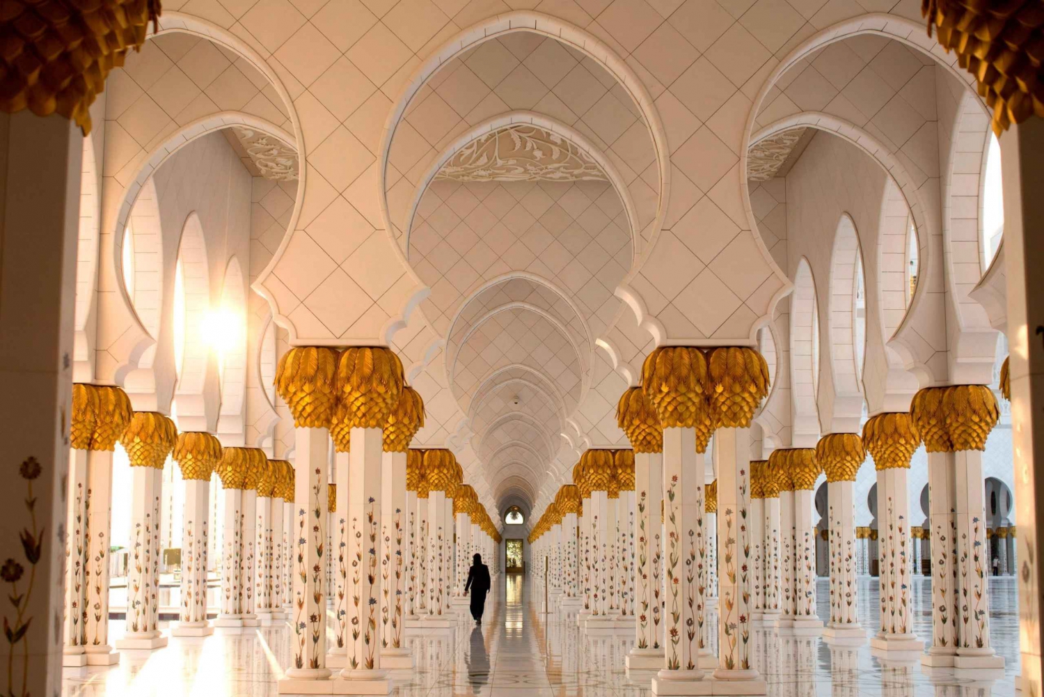 Dubai: Abu Dhabi: Grand Mosque City Sightseeing Abu Dhabi kokopäiväretki.