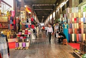 Dubai: Excursão a pé guiada pela cidade ao Spice and Gold Souk