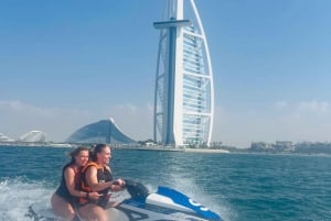 Dubai: Jet Ski Tour naar Burj Al Arab met uitzicht op de skyline van de stad