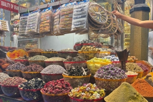 Dubai: Guidet parfumerundtur på Dubai Deira Souk