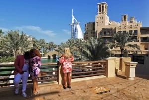 Dubai: Geführte Sightseeing-Tour und IMG-Themenpark-Ticket