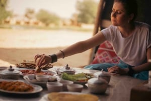 Dubai: Kameeltrektocht van een halve dag met ontbijt in Al Marmoom